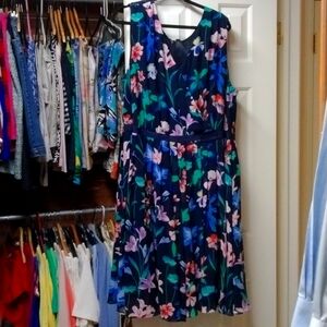 TALBOTS Woman’s Blue Floral Dress Sleeveless Sheath Lined